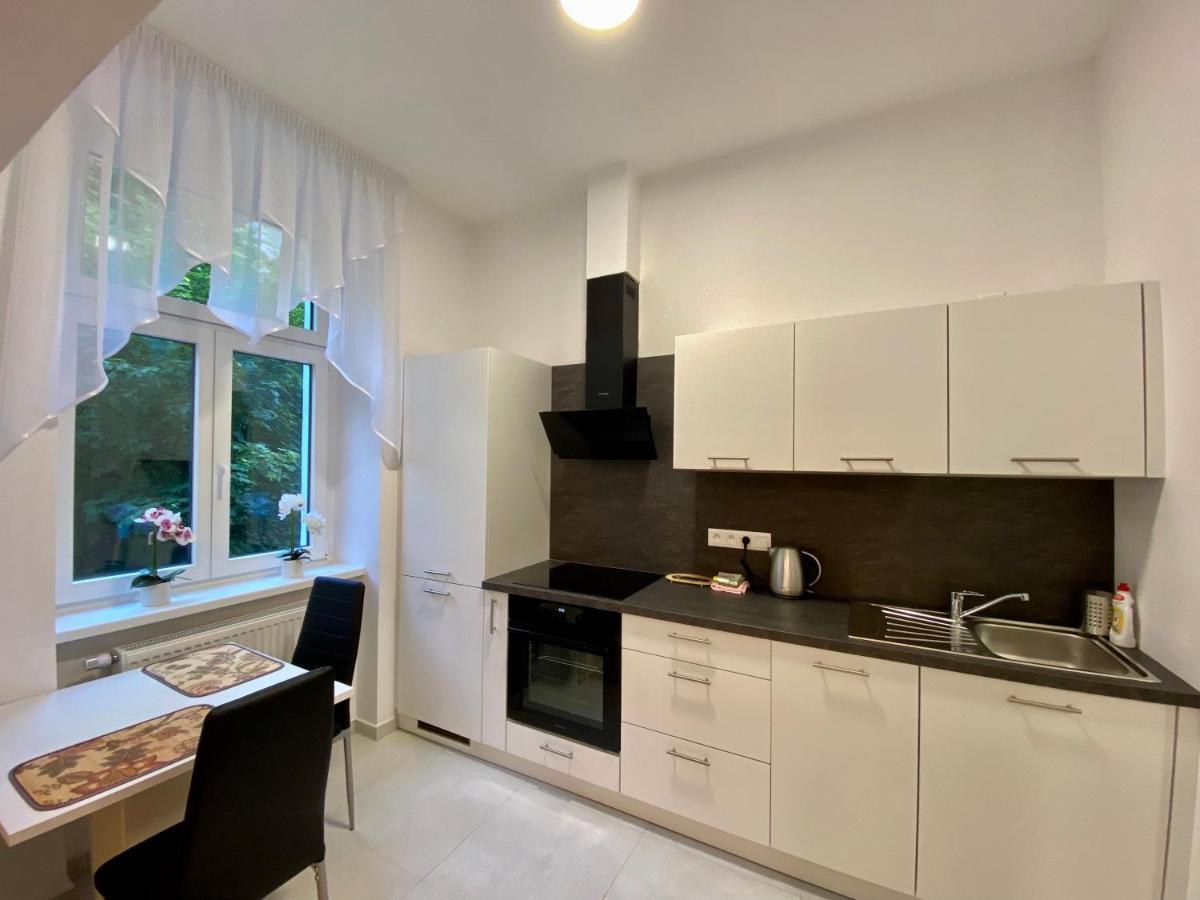Top Class Apartments In Carlsbad Karlsbad Eksteriør billede