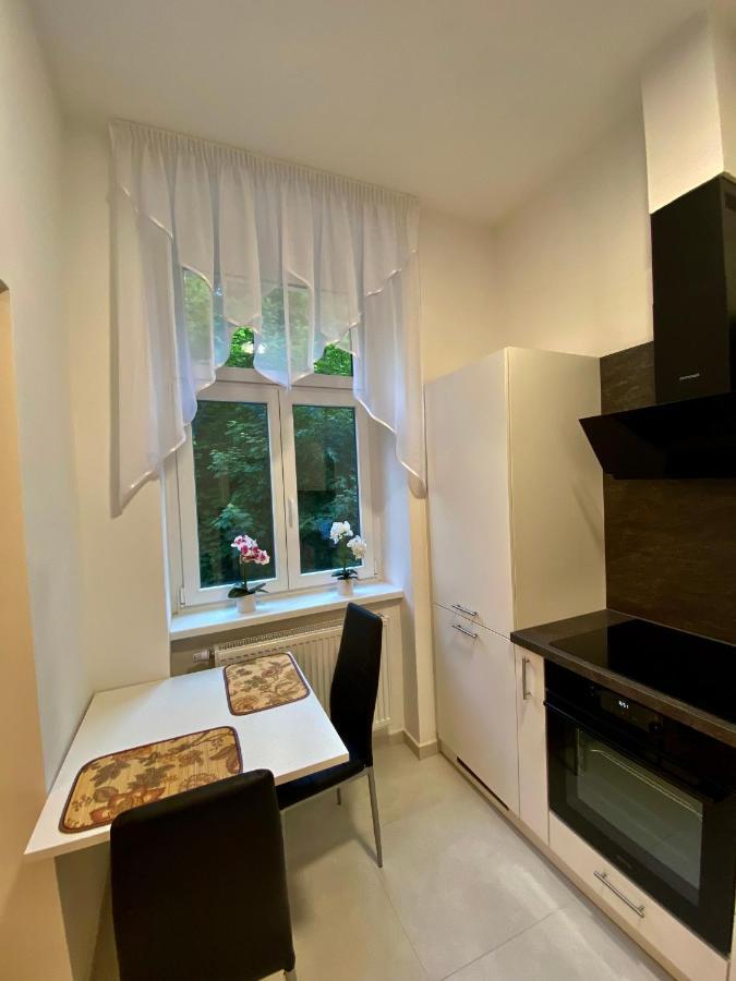 Top Class Apartments In Carlsbad Karlsbad Eksteriør billede