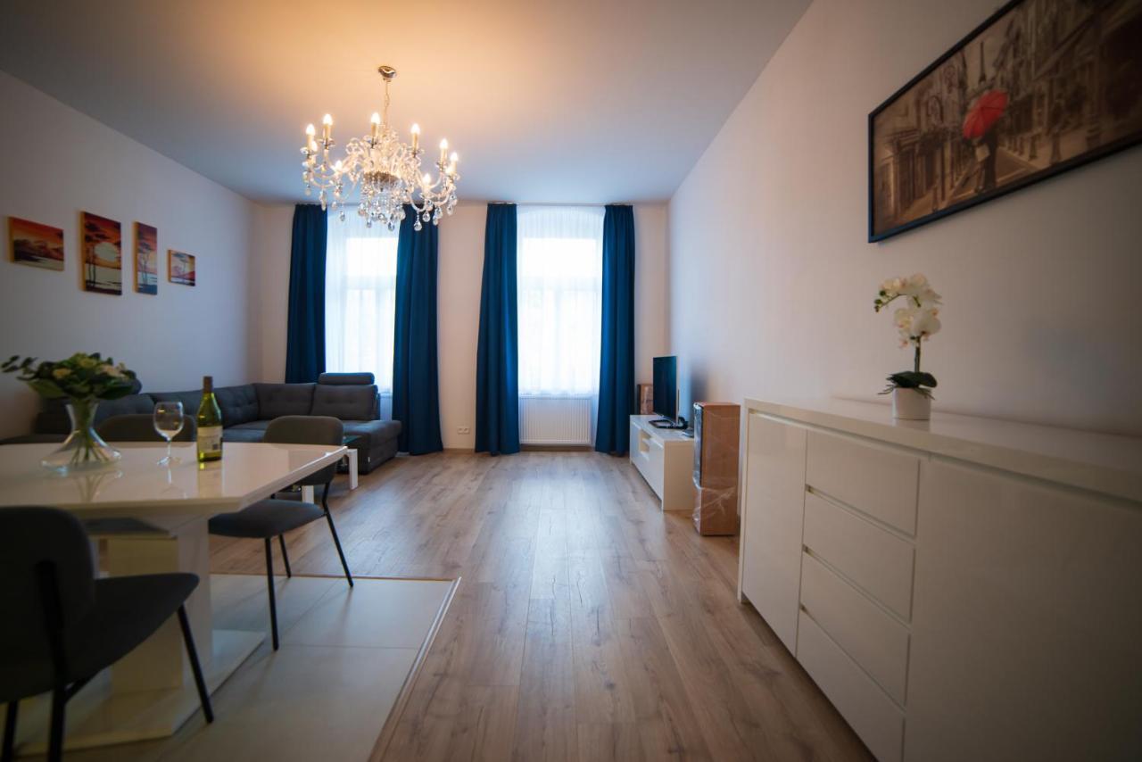 Top Class Apartments In Carlsbad Karlsbad Eksteriør billede