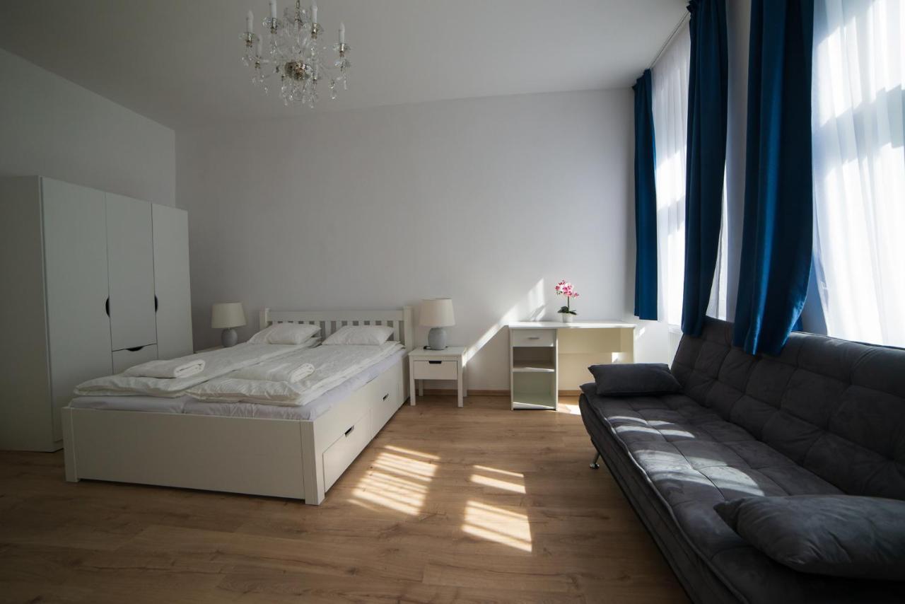 Top Class Apartments In Carlsbad Karlsbad Eksteriør billede