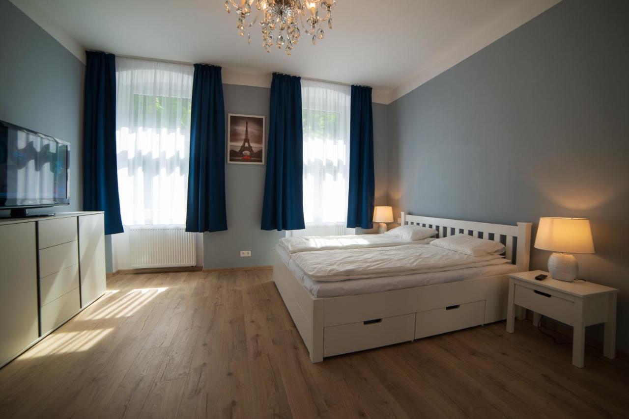 Top Class Apartments In Carlsbad Karlsbad Eksteriør billede