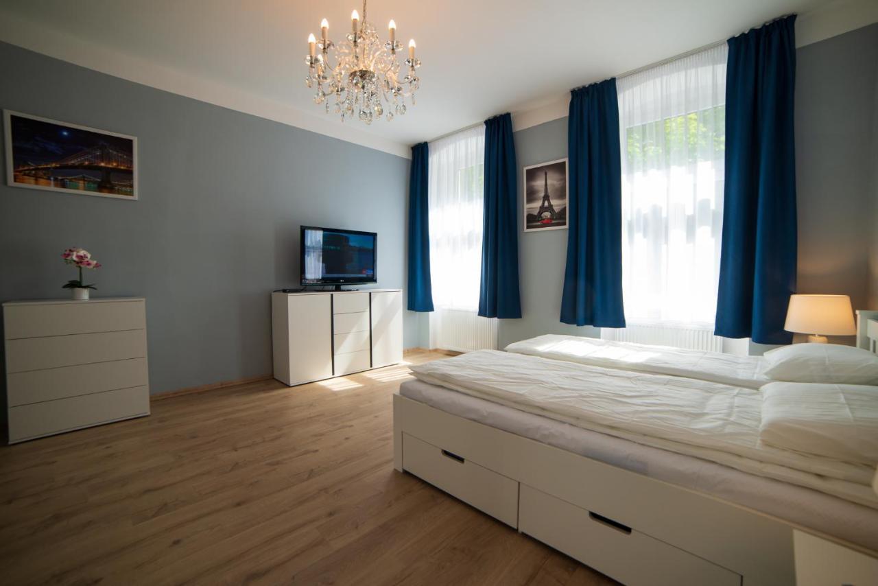 Top Class Apartments In Carlsbad Karlsbad Eksteriør billede
