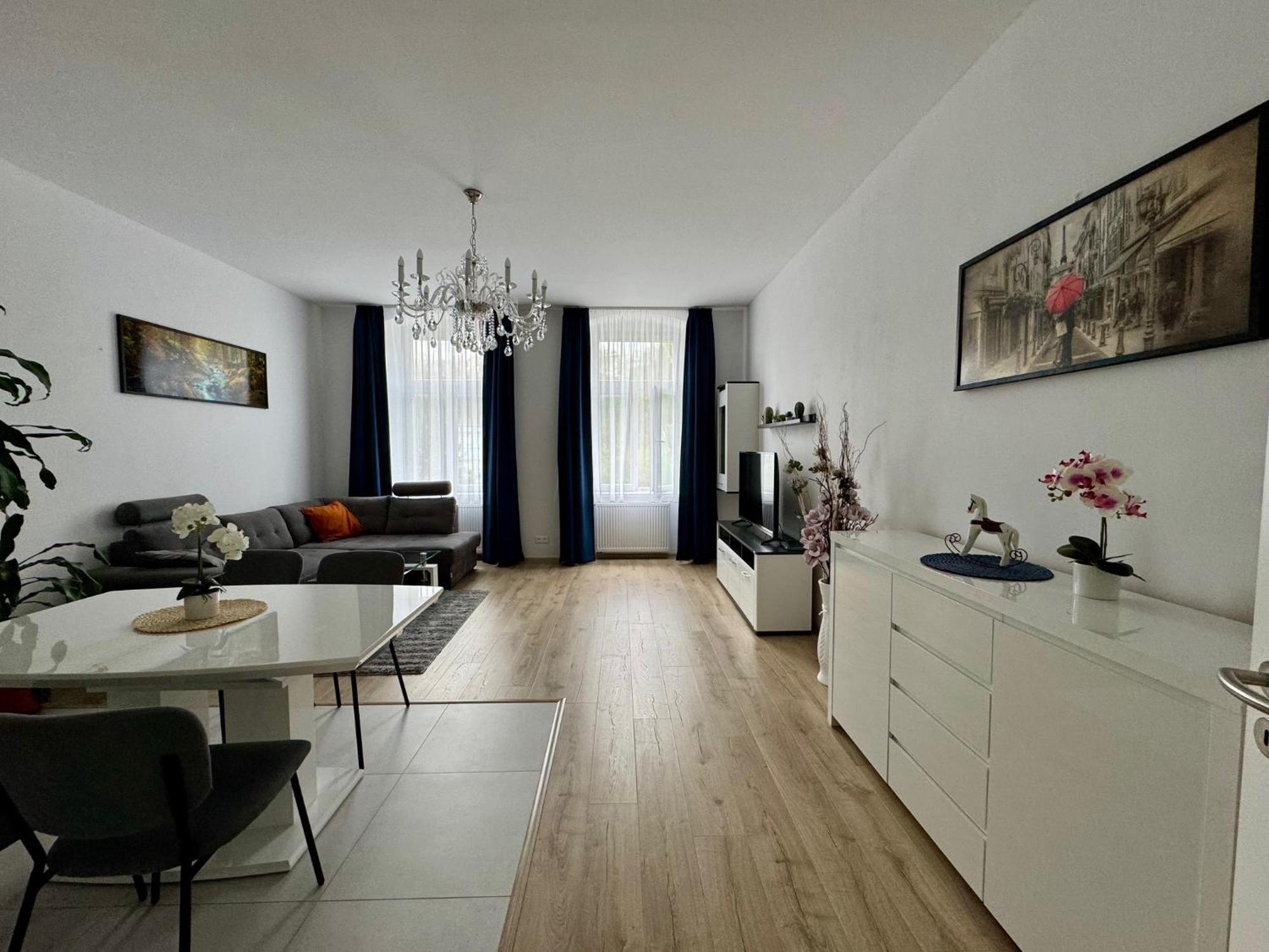 Top Class Apartments In Carlsbad Karlsbad Eksteriør billede
