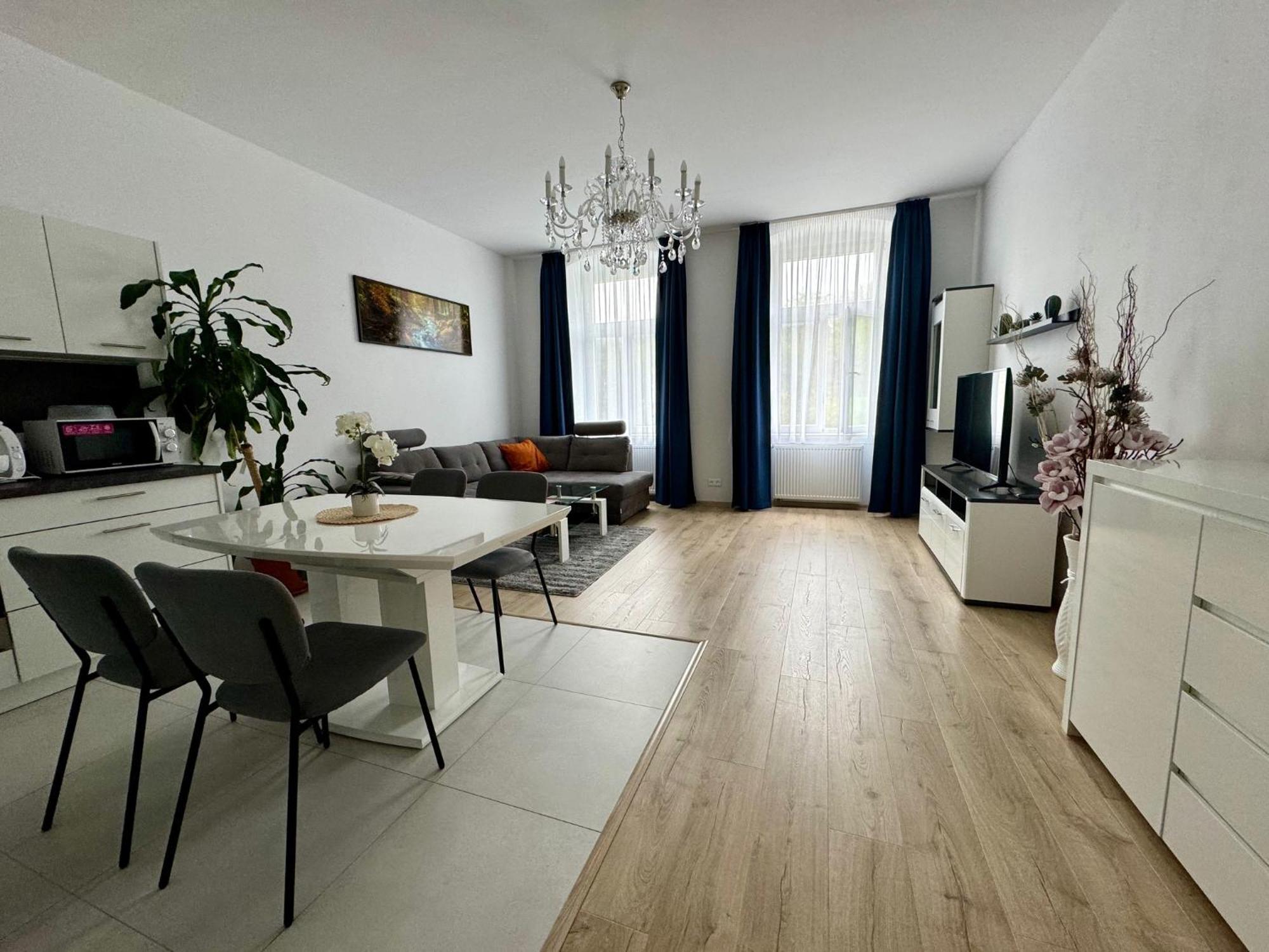 Top Class Apartments In Carlsbad Karlsbad Eksteriør billede